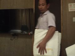 -静 泰养生(黄金城道店)