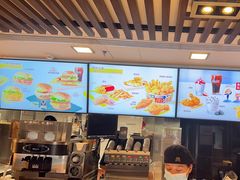 -麦当劳(丽江玉河广场店)