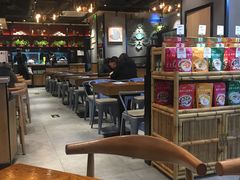 大堂-渝是乎川渝小炒(新世界百货望京店)