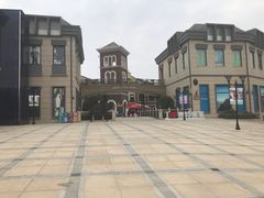 -王府井奥莱临潼小镇(临潼店)