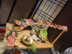 -山川小町·极番烧肉(新地假日广场店)