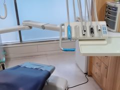 -上海仁爱医院口腔科 · 种植