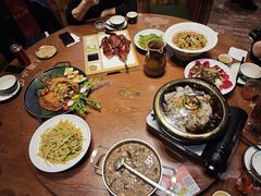 -老滇山寨•云南特色菜•地方菜•民族风情歌舞表演(金碧店)