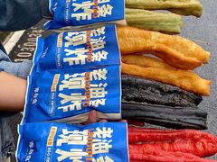 -李与白包子铺(桐梓林店)