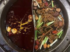 -唇辣号重庆老火锅(亦庄店)