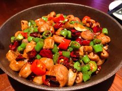 鹅卵石爆肥肠-老板恋上鱼(高新万达店)