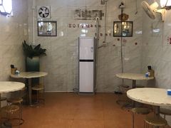 用餐区-信行丰炖品皇店(光孝路店)
