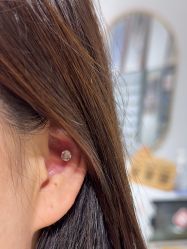 -AI艾耳·专业手工耳洞·穿孔美学馆