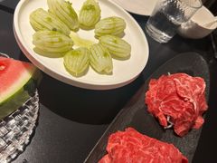 -鲜入唯煮·港式海鲜牛肉火锅(金宝街店)