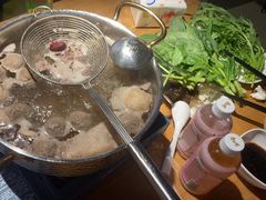 -牛满溢·自助潮汕鲜牛肉火锅(龙汇路店)