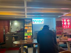 -辣叨叨·江西小炒锅气米粉(南京西路店)