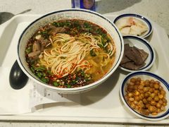 -陇兴楼兰州拉面(西安咸阳国际机场店)