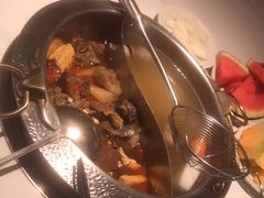 -左庭右院鲜牛肉火锅(金山万达店)