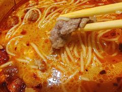 -鹤江桥·红油牛肉粉(SKP店)