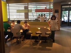 -麦当劳(南京路2店)