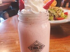 草莓酸奶思慕雪-I HOLIC艾豪丽披萨(KKone店)