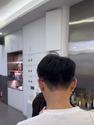 -首脑美发沙龙