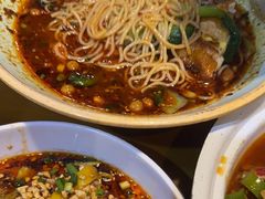 -重庆石磨豆花庄(乔庄店)