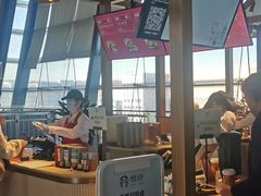 -麦当劳(上海虹桥站30B检票口楼上)