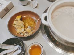 -四点金粥底火锅(沂州里店)