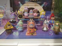 -泡泡玛特POPMART(国金街店)