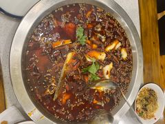 -老表牌·蛙蛙鸡冷锅鱼(成都东站店)