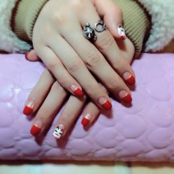 -小红楼美甲美容中心