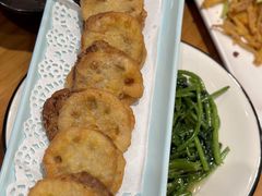 -莲餐厅·湖北菜·潜江小龙虾店(愚园路店)