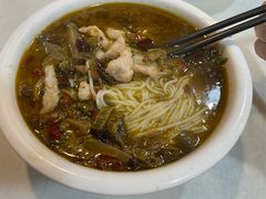 野山椒肉丝米线-莽子抄手米线(南坪直营店)