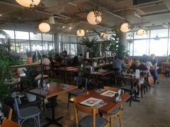 -ROAST coffee & eatery