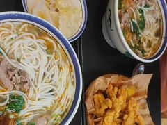 -云阿蛮云南生烫牛肉米线(奉贤路店)