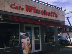 -Winchell's Donuts House