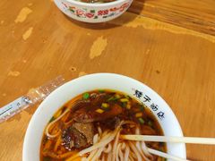 -矮子粉店1985·长沙米粉(湘春路店)