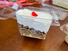 -红宝石·鲜奶小方·海派西点房(丰庄店)