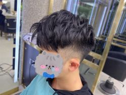 -苏奇发型·烫发染发