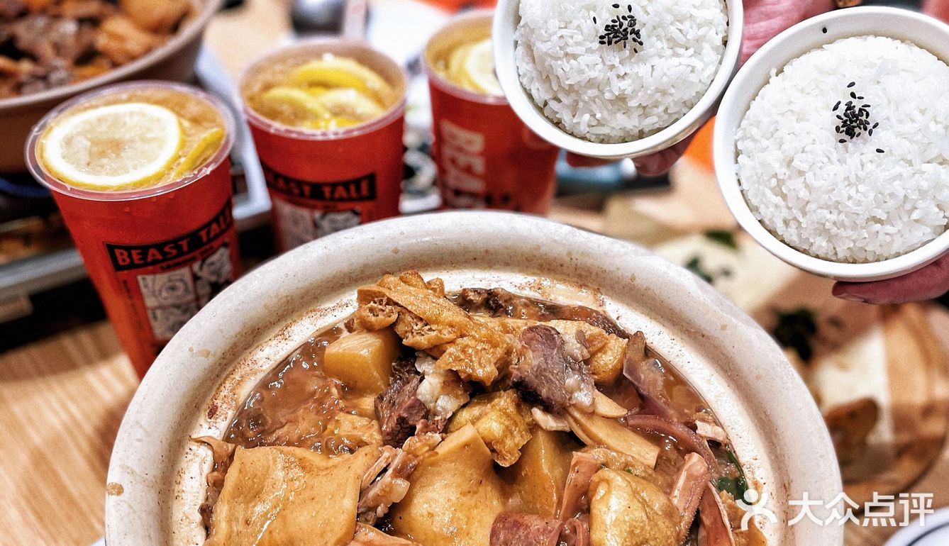 不素之徒｜一道牛腩煲就能在深圳封神？
