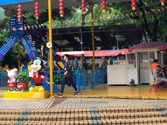 -顺德大良半月城游乐场