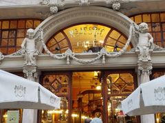 -Majestic Café