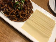 京酱肉丝-小土豆北方菜馆(方庄店)
