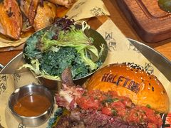 -半吨 Halfton&Friends(车公庙店)