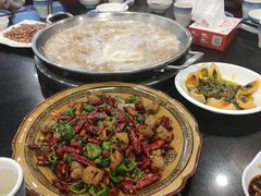 辣子肥肠-老来福·非遗酸汤兔(凯旋路店)