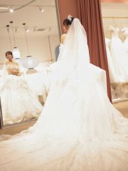 -派丽莫Pellimo原创设计婚纱品牌