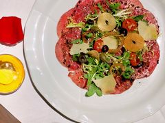 腌制生牛肉片配帕尔马芝士-牛排家(北京王府井澳门中心店)