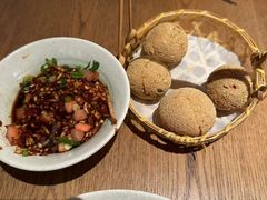 -包整·丝娃娃(一览甲秀楼风景店)