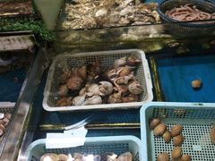 水产区-鑫悦楼煎蟹·16年海鲜大排档
