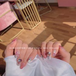 -米小兔美甲美睫