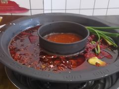 -黄潇洒老火锅(九眼桥宏济巷店)