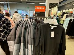 -百年港湾奥特莱斯(香炉礁店)