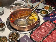 -牛村来人潮汕牛肉火锅(西单店)