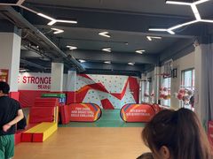 -悦动体能篮球羽毛球网球(三里河店)